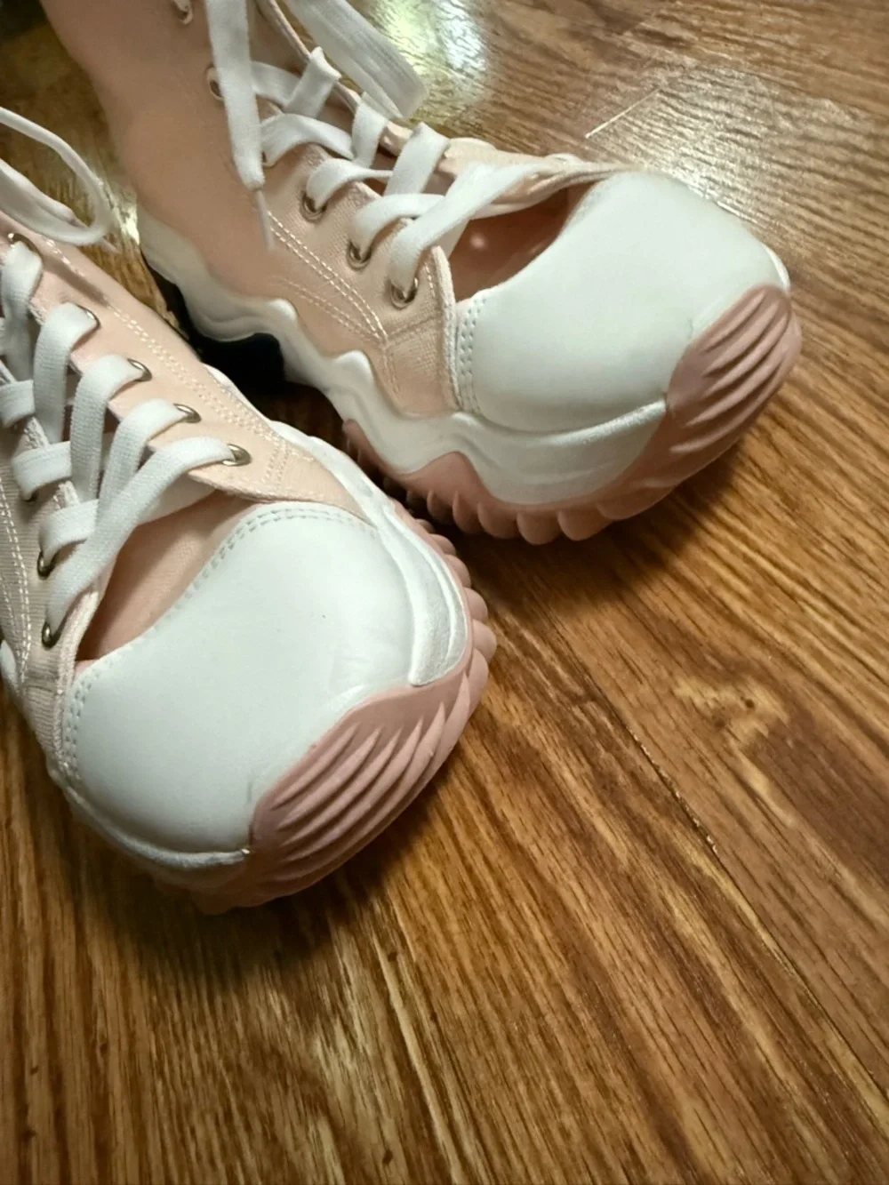 Women’s Platform Sneakers Size 10